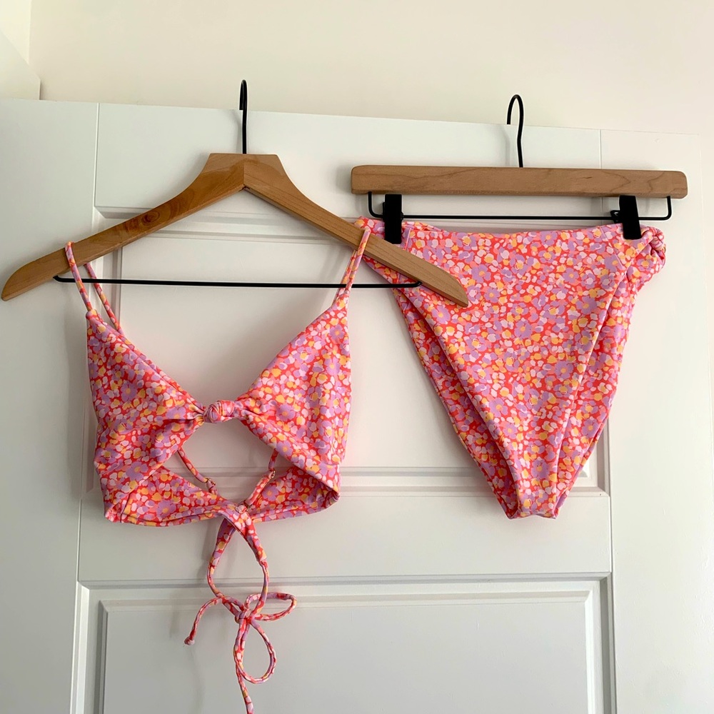 New! Skatie Floral Two Piece
